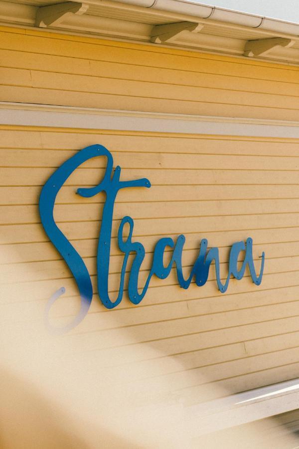 Hotel Strana Halleviksstrand Exterior photo